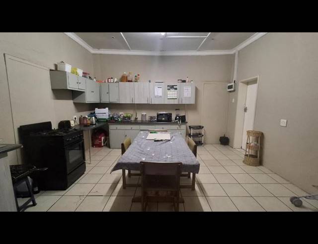 7 BEDROOM APARTMENT FOR SALE IN BOTHAVILLE